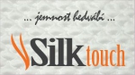 SILK TOUCH – prošitý s viscoelastickou – línou pěnou a PES vláknem – gramáž 300 g/m2. Tato exkluzivní látka byla vyrobena s využitím nanotechnologií. Díky nanovláknům získal Silk Touch jemnost hedvábí. Struktura látky v sobě spojuje výjimečnou lehkost a p